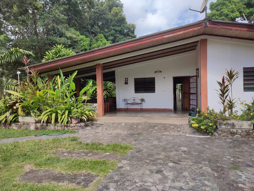 Vendo Casa De Campo, Santa Maria De Cariaco, Edo. Sucre