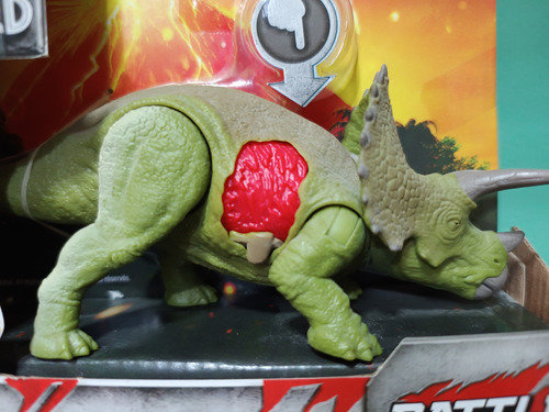 Triceratops Battle Damage Jurassic World Mattel (Usado)