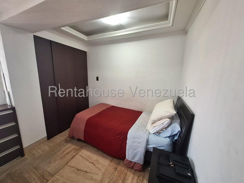 Julio Latouche 25-19724 Apartamento En Venta Los Mangos Valencia, Amplitud Y Comodidad, Calle Cerrada Julio Latouccon Vigilancia 24h, Vista Panoramica Hermosa Terraza, Pozo De Agua Y Planta Electrica.