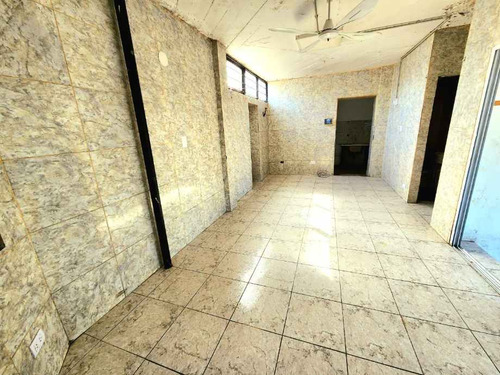 Local En Venta En Ituzaingo Sur