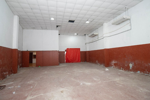 Dueño Vende Con Renta Espectacular Local Con Oficinas Y Deposito En Pocitos Nuevos! A Pasos De Montevideo Shopping Y Wtc!