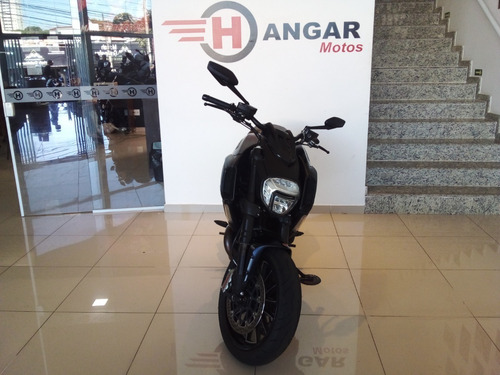 Imagem 4 de 6 de Ducati - Diavel Dark