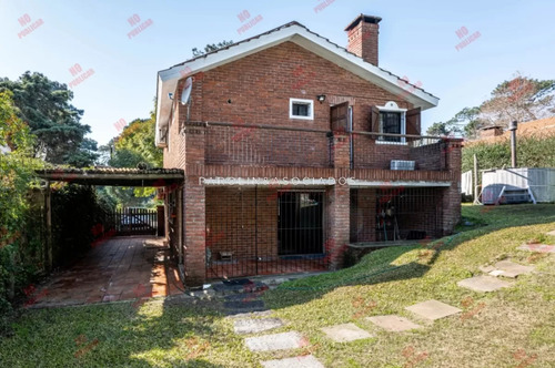Casa En Venta De 3 Dormitorios En Punta Del Este.