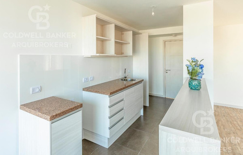 Apartamento De 2 Dormitorios En Venta En La Blanqueada