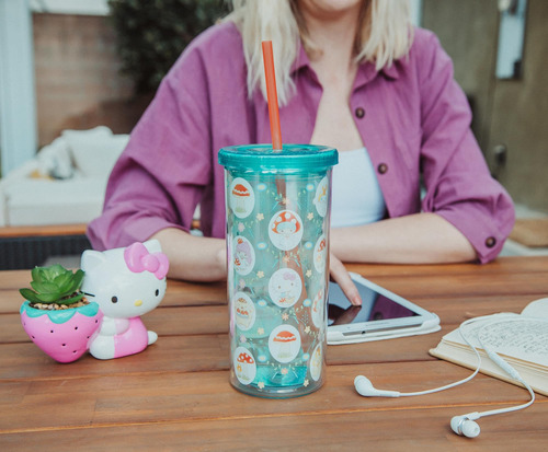 Carnival Cup Silver Buffalo Sanrio Hello Kitty, 600 Ml, Con