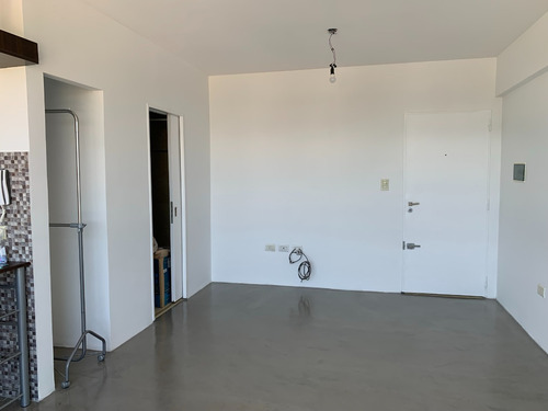 Imagen 5 de 10 de Departamento Monoambiente En Excelente Ubicacion