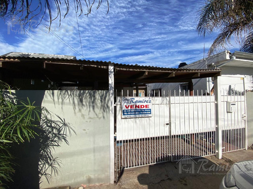 Casa Y Departamento En Venta En Villa Escobar, Francisco Alvarez, Moreno