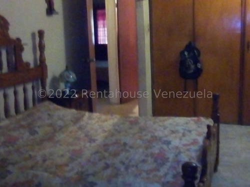 Imagen 5 de 12 de Rosangel Parraga Rentahouse Vende Casa En Monteserino San Diego Carabobo 22-18659 Prr