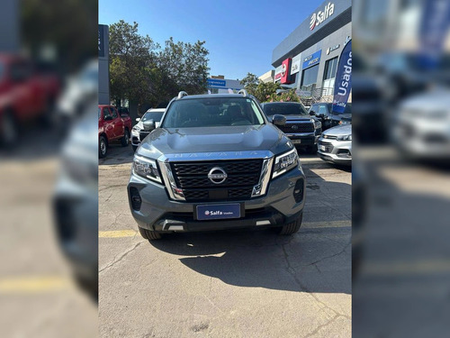 Nissan Navara 2.3d Platinum Diesel 4x4 Dob.cab. Mt 4p
