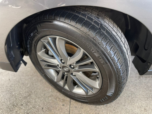 Imagem 12 de 12 de Hyundai Ix35 2.0 Gl 2wd (aut) (flex)