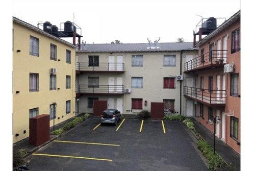 Imagen 2 de 7 de Departamento De 3 Ambientes En Venta - Moron Norte