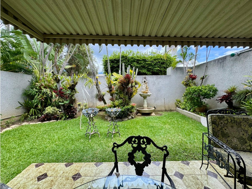 Vendo Casa 370m2 Lomas De Chuao 3189
