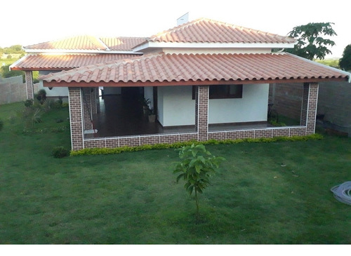 Chácara Casa Nova 2 Suítes Arthur Nigueira