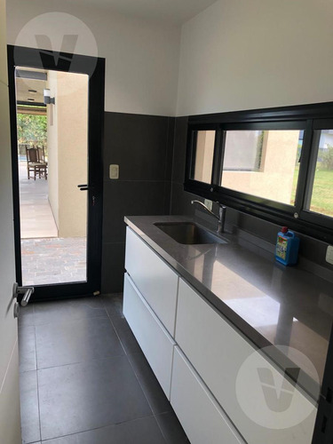 Casa En Venta Y Alquiler - Barrio El Principado, Canning