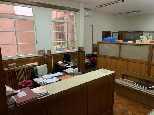 Venta Oficina De 65m2 En Microcentro