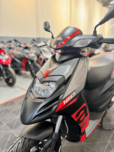 Aprilia Sr160