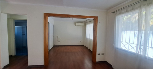Hermosa Casa, En El Mejor Sector Residencial De La Ciudad.