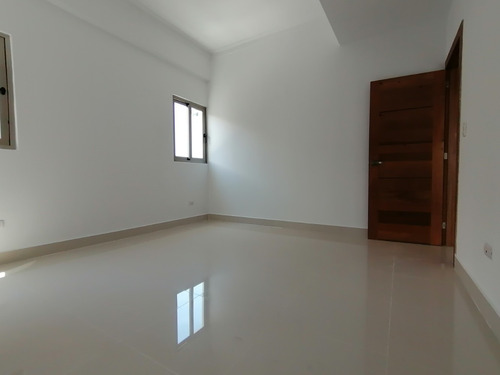 Apto Nuevo, 3 Habs Y Estudio, Próximo A Bella Vista Mall