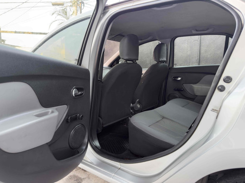 Renault Logan 1.6 EXPRESSION 8V FLEX 4P MANUAL