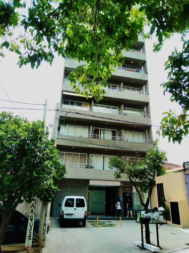 Departamento Monoambiente En Calle Libertad Al 200