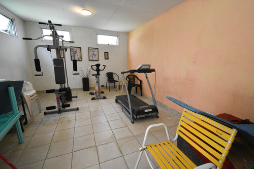 Monoambiente De Categoria Con Piscina En Moron