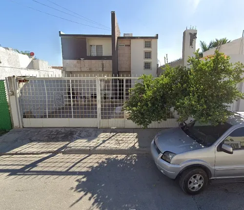 Casa En Venta En Colonia San Felipe, Torreón, Coah.