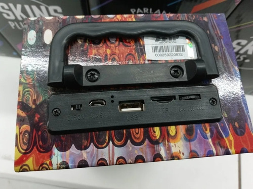 Parlante Portatil Kanji Skins Plus - Radio Fm