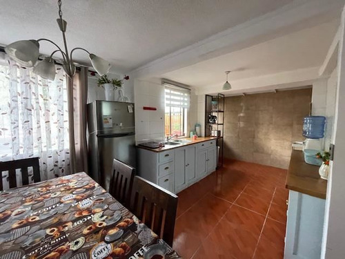 En Venta Casa Aislada De 3 Dorm. 2 Baños En Quilicura
