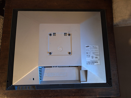 Monitor Samsung 950bs 19 Pulgadas Lcd Funcionando (sin Pie) Plateado (Usado)