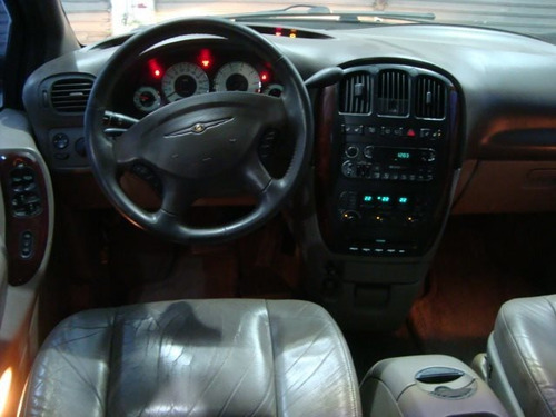 Chrysler Caravan 3.3 Se 4x2 V6 12v Gasolina 4p Automático