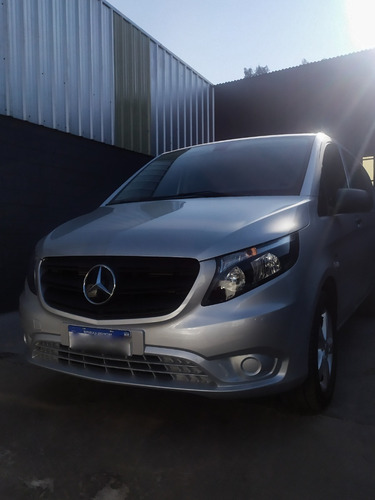 Imagen 20 de 23 de Mercedes Benz Vito Plus 111cdi Vidriado