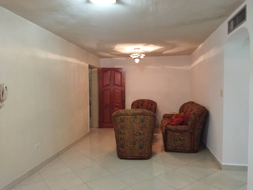 Imagen 2 de 15 de Apartamento En Venta Urb, Palma Real, Valle Arriba Mañongo