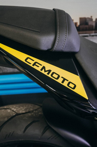 Imagen 11 de 17 de Cfmoto Nk 400 Concesionario Oficial Con Tablero Tft Nuevo!