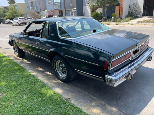 General Motors Caprice 2 Ptas. 1977, V8, 360, Automático