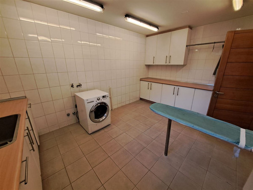 Departamento Tipo Townhouse En Venta De 5 Dorm. En Vitacura