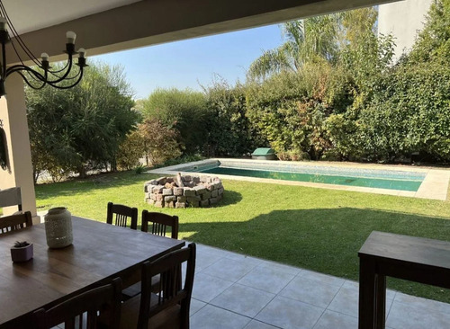 Imagen 18 de 21 de Venta En El Barrio Las Acacias De Hudson