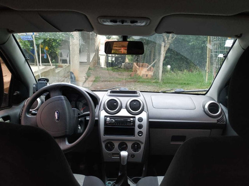 Ford Fiesta Sedan 1.6 Class