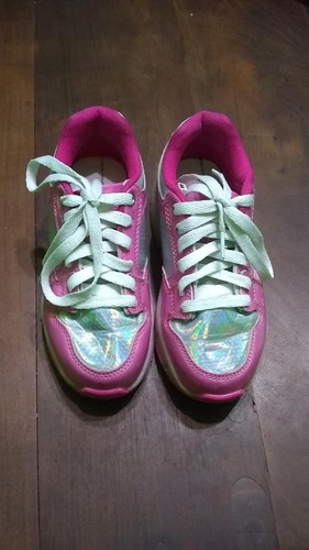 Zapatillas Footy Con Ruedas Y Luces , Impecable