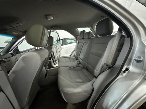 Kia Sorento 2.5 Crdi Ex 4x4 At 140cv