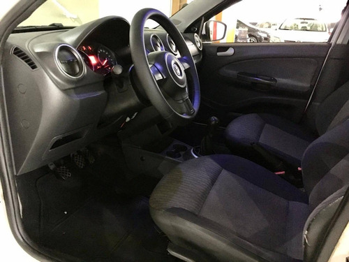 Volkswagen Voyage 1.0 Mi City 8v Flex 4p Manual