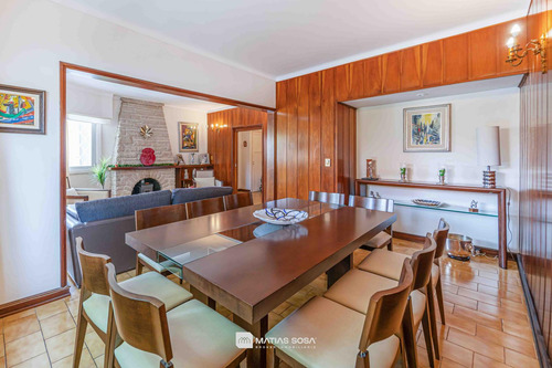 Venta - Casa - 5 Ambientes - Barrio Los Troncos