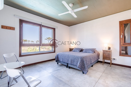 Excepcional Chalet De 2 Plantas Con Vista Al Mar!- Ref: 2245