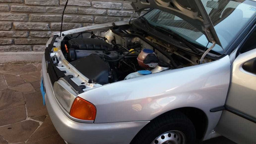 Imagem 9 de 14 de Volkswagen Gol 2001 1.0 Special 2p Único Dono