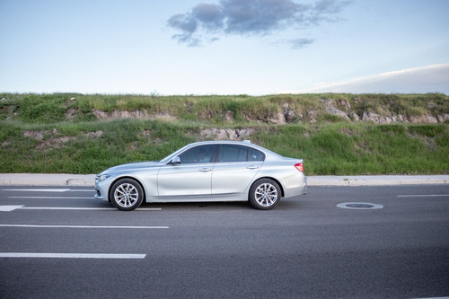 Imagen 7 de 15 de Bmw Serie 3 318 2018 Automático Plata, Como Nuevo