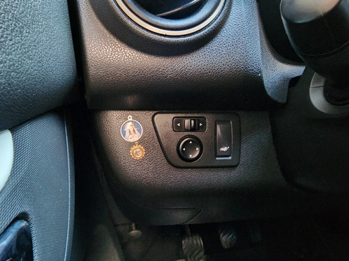 Imagen 7 de 23 de Renault Kwid 2018 1.0 Sce 66cv Iconic