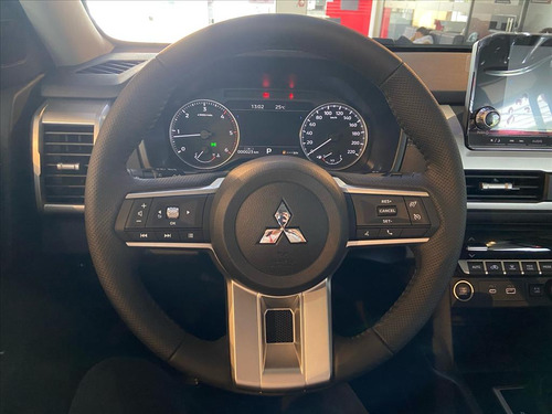 Mitsubishi Triton 2.4 BITURBO DIESEL CD HPE 4X4 AUTOMÁTICO