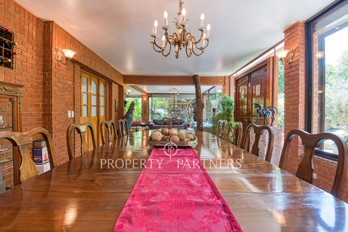 Casa 7 Dormitorios En 1300 M2 De Terreno, Gran Qui...