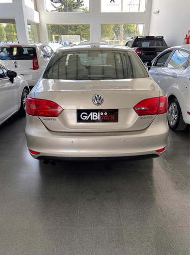 Volkswagen Vento 2.0 Luxury I 140cv 2013