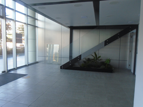 Oportunidad ! Local De 97,57 M2 - Tranqueras- Av Las Condes