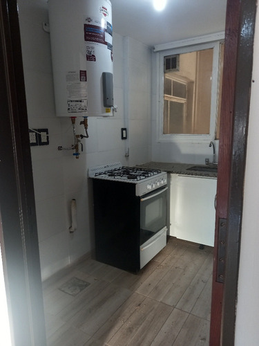 Alquiler Dto Monoambiente 47 E/ 11 Y 12, Cocina Separada.